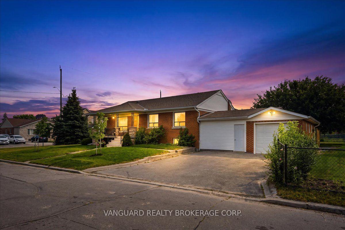 nahphoto.jpg|018\W13597018_1.jpg|/propertyphotos/018/W13597018_1.jpg