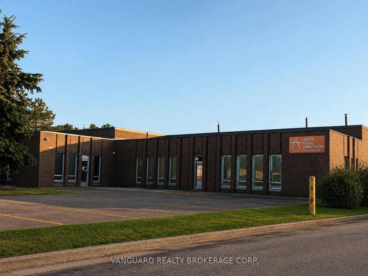 nahphoto.jpg|084\W13234084_1.jpg|/propertyphotos/084/W13234084_1.jpg