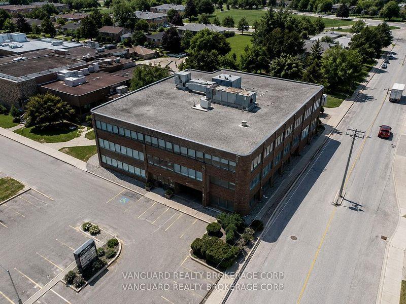 nahphoto.jpg|210\W13533210_1.jpg|/propertyphotos/210/W13533210_1.jpg