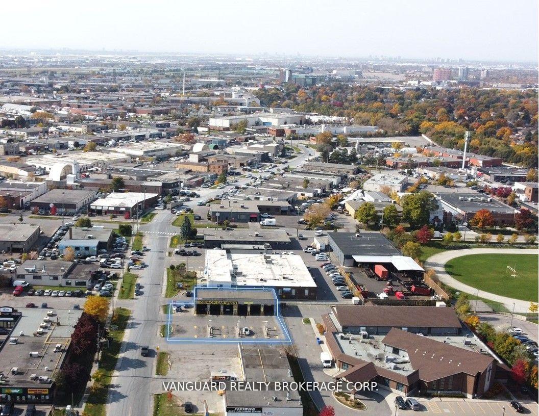 nahphoto.jpg|456\W13717456_1.jpg|/propertyphotos/456/W13717456_1.jpg