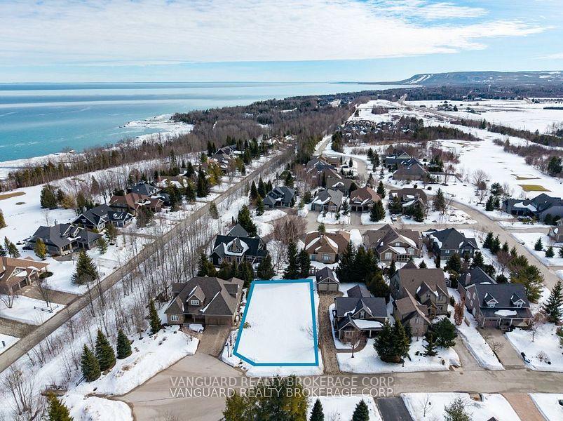nahphoto.jpg|458\X12179458_1.jpg|/propertyphotos/458/X12179458_1.jpg