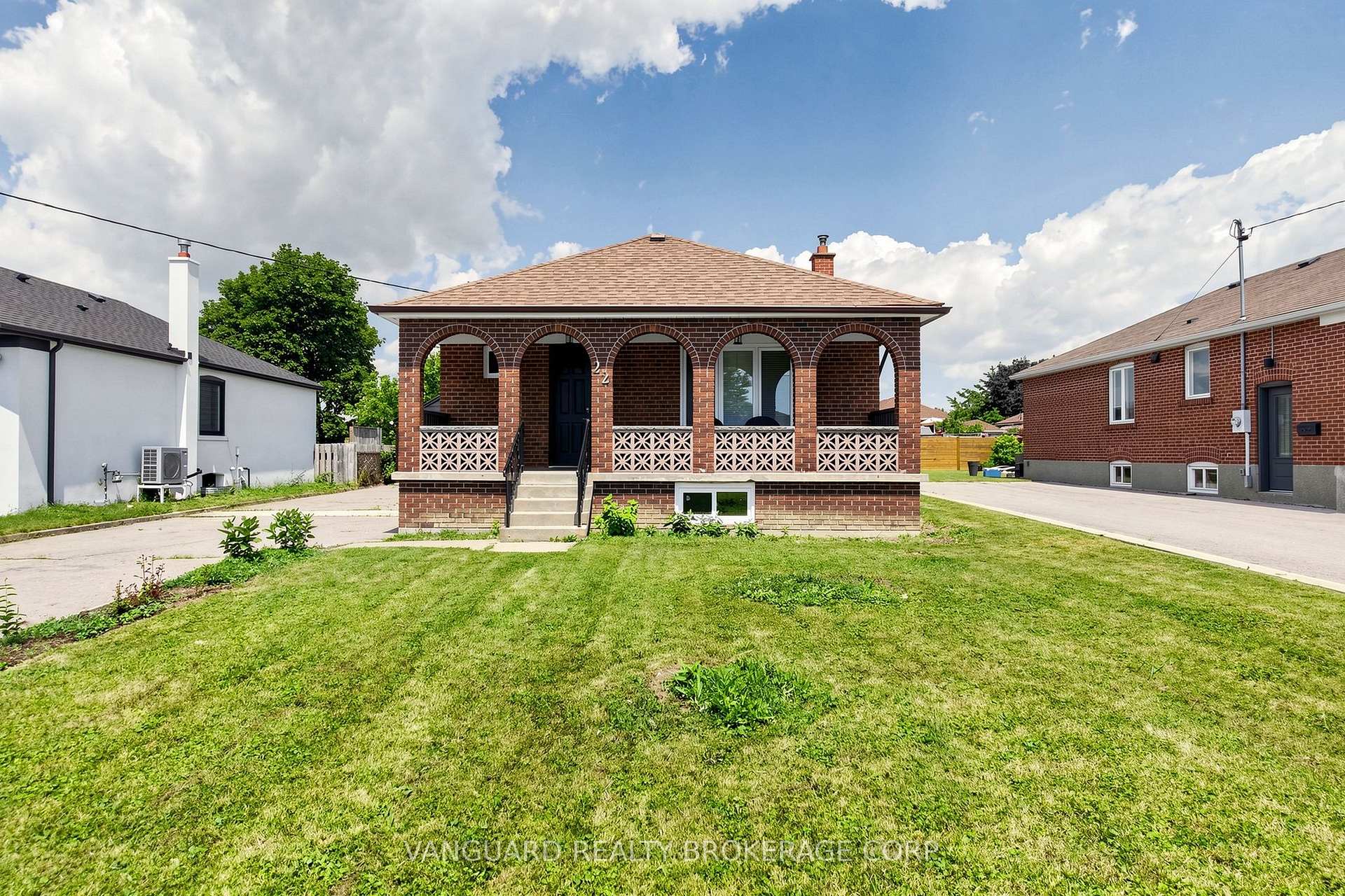 nahphoto.jpg|640\W13556640_1.jpg|/propertyphotos/640/W13556640_1.jpg
