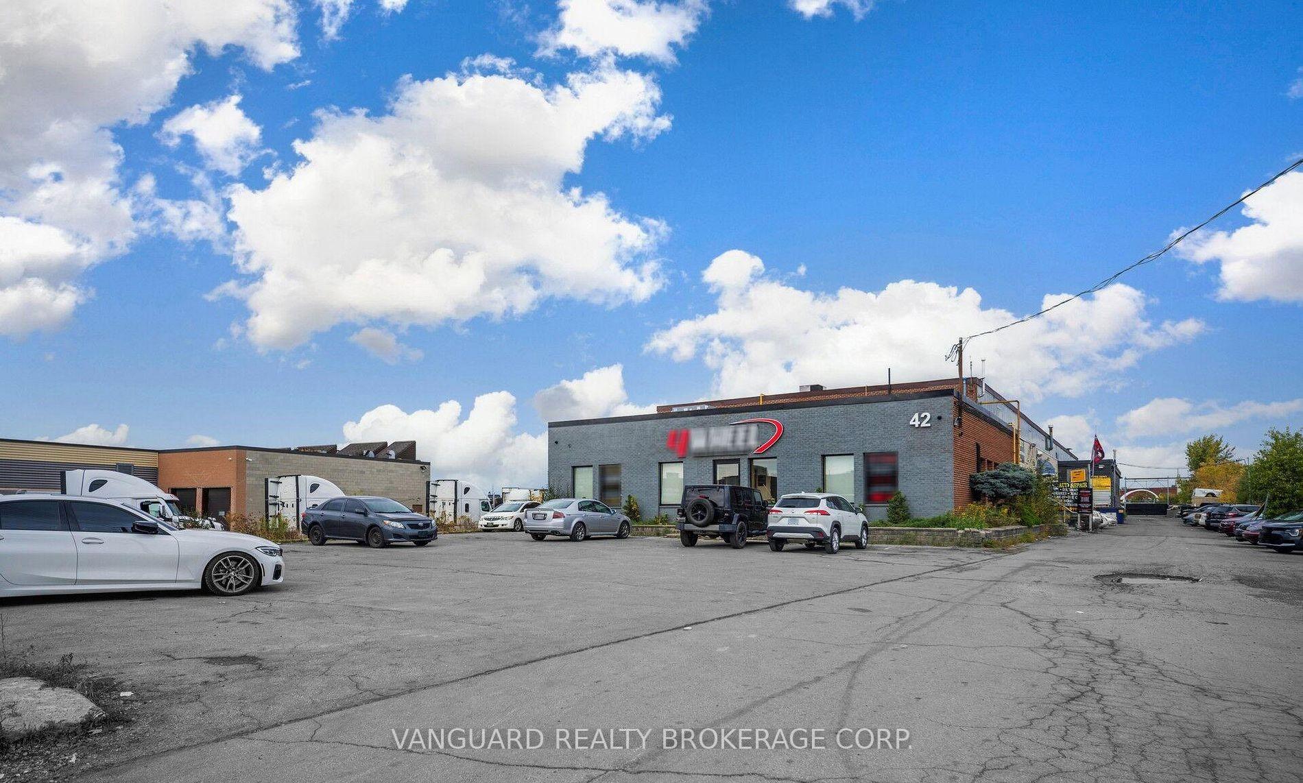 nahphoto.jpg|646\W13174646_1.jpg|/propertyphotos/646/W13174646_1.jpg