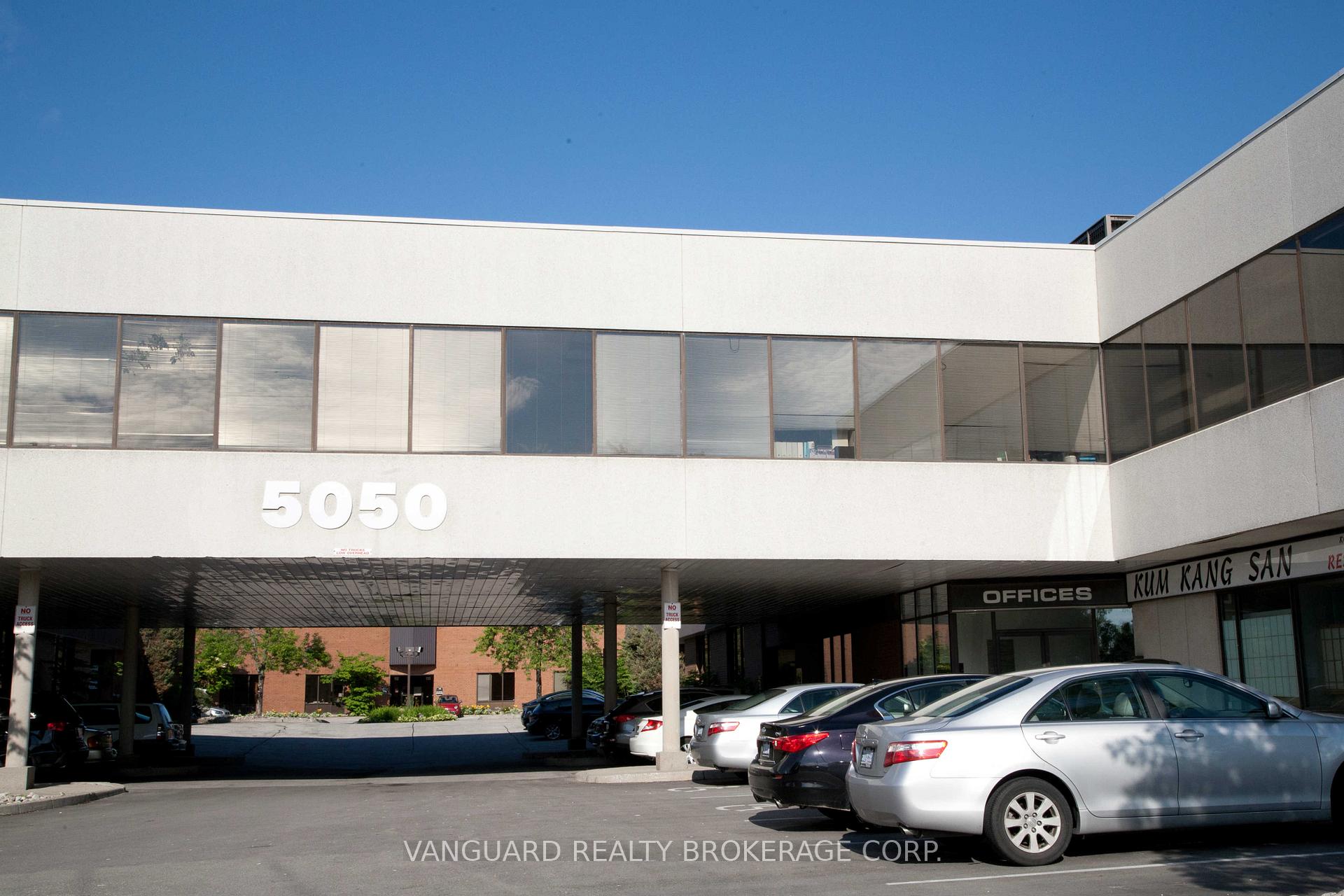 nahphoto.jpg|730\W13702730_1.jpg|/propertyphotos/730/W13702730_1.jpg