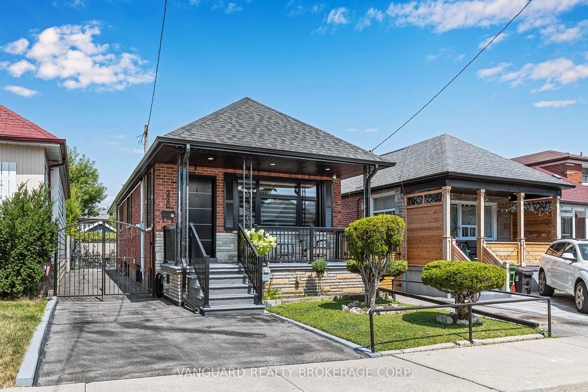nahphoto.jpg|749\W12337749_1.jpg|/propertyphotos/749/W12337749_1.jpg