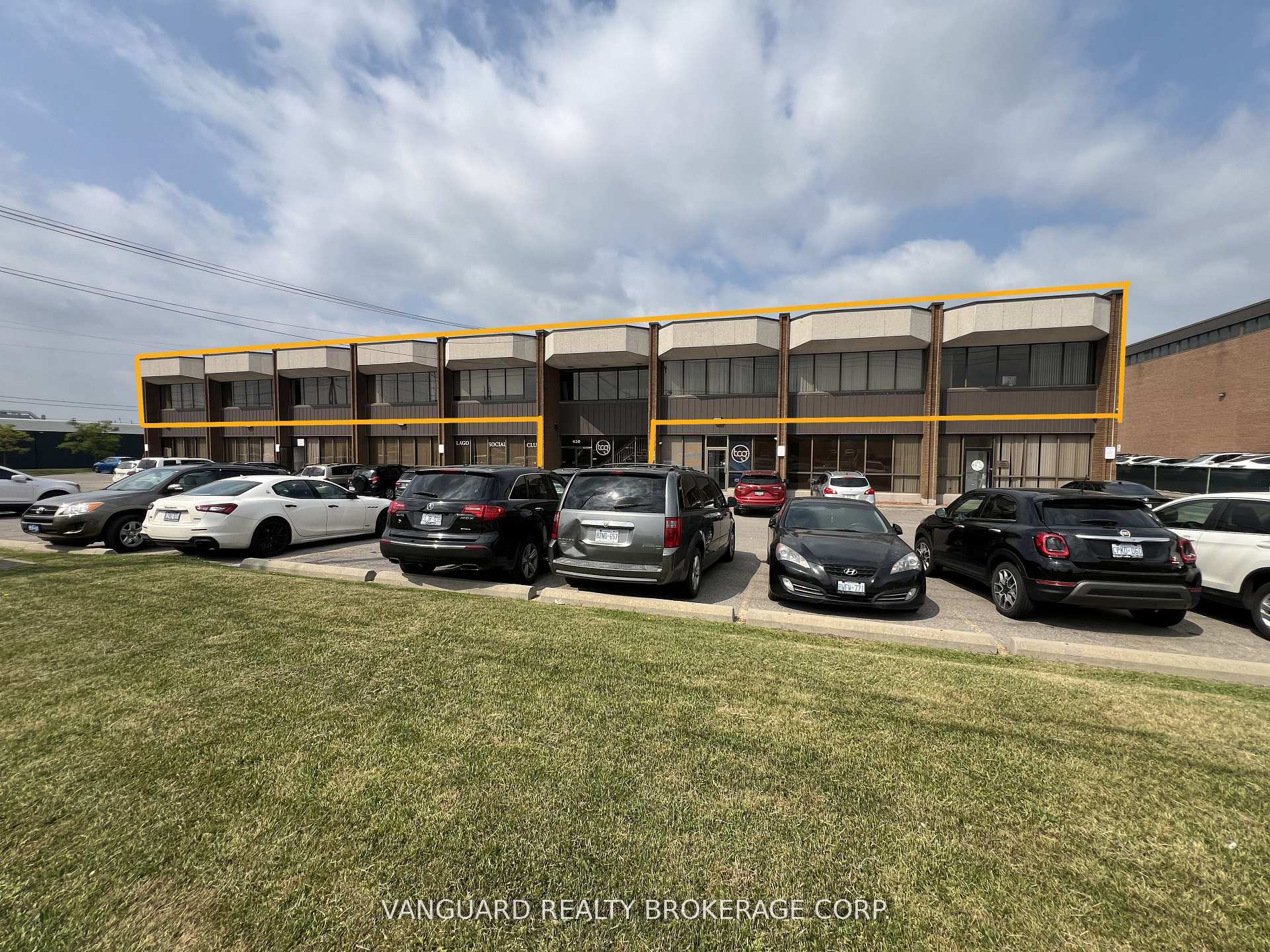 nahphoto.jpg|772\W12297772_1.jpg|/propertyphotos/772/W12297772_1.jpg