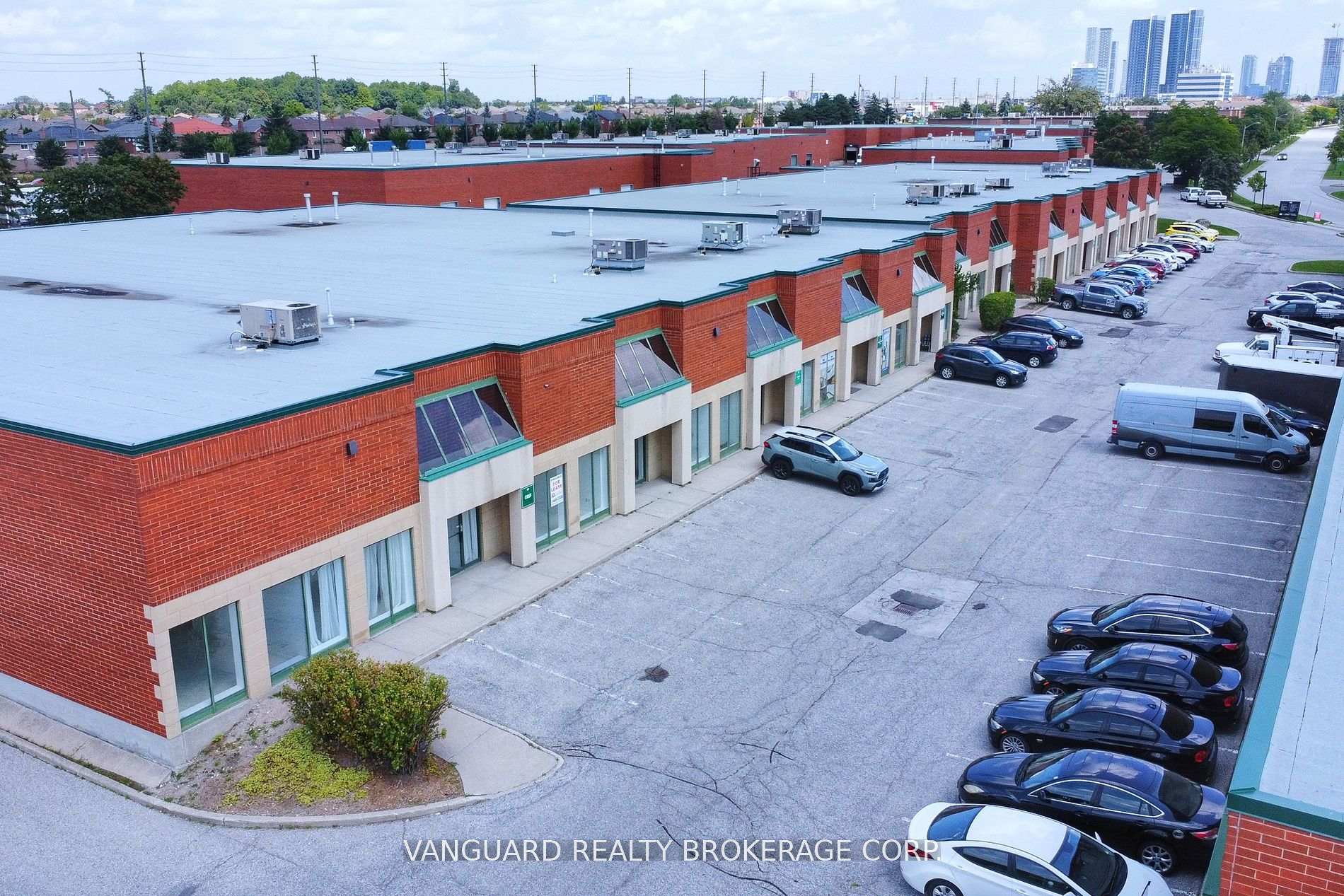 nahphoto.jpg|821\N12231821_1.jpg|/propertyphotos/821/N12231821_1.jpg