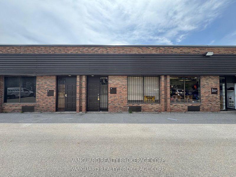 nahphoto.jpg|868\W13842868_1.jpg|/propertyphotos/868/W13842868_1.jpg