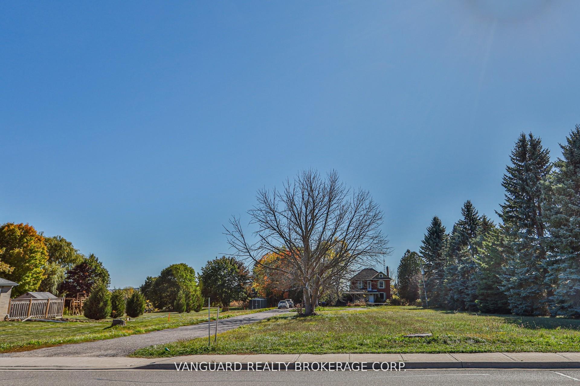 nahphoto.jpg|982\N13121982_1.jpg|/propertyphotos/982/N13121982_1.jpg